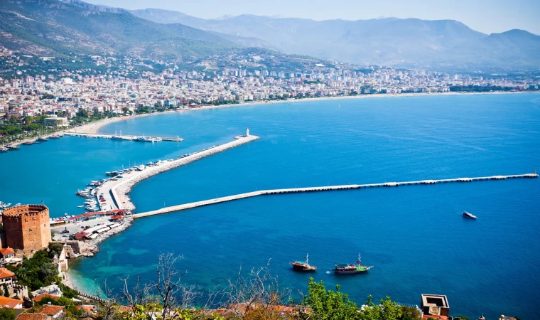 ALANYA'DA NUFUS AZALIYOR