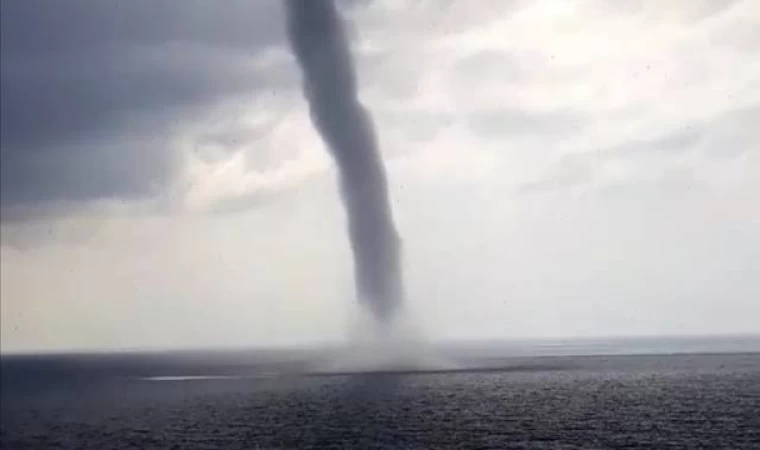 ANTALYA DA DENİZDE HORTUM UYARISI