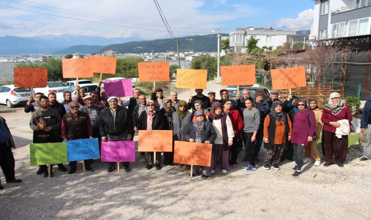 KUMLUCA'DA KÖLEOĞLUNA TEPKİ