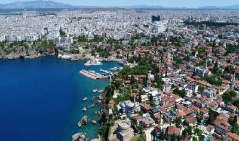 ANTALYA'DA YÜKSEK KİRALAR DÜŞÜYOR