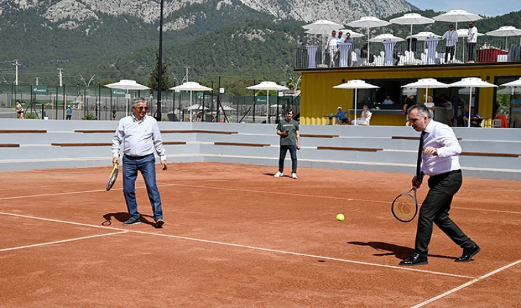 CORENDON TENİS CLUB KEMER'DE AÇILDI