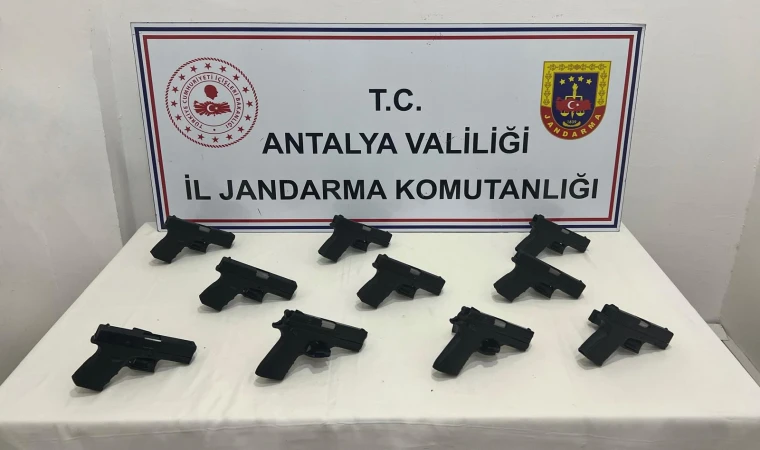 ANTALYA'DA KAÇAK SİLAH OPERASYONU