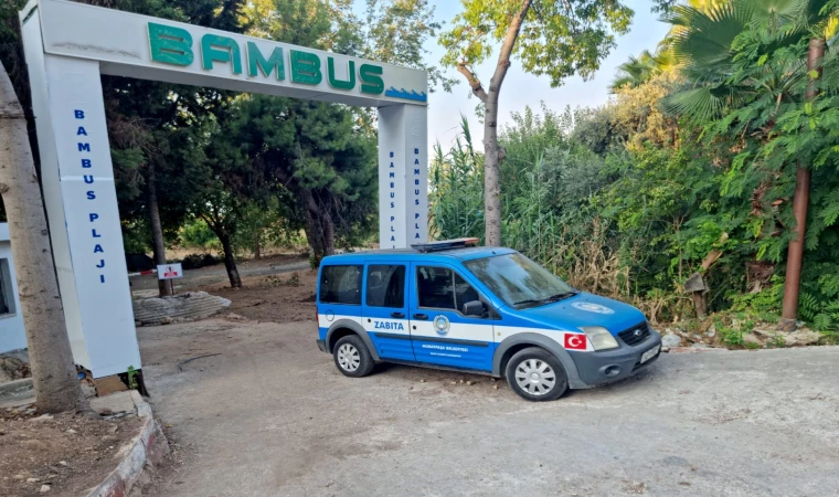 Antalya’da Bambus Plajı’ndan taşıtlar da çekildi!