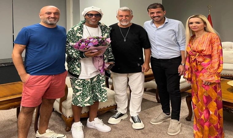 Ronaldinho Kıbrıs’da