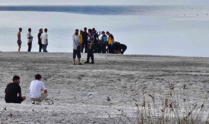 SALDA GÖLÜNDE BOĞULARAK ÖLDÜ