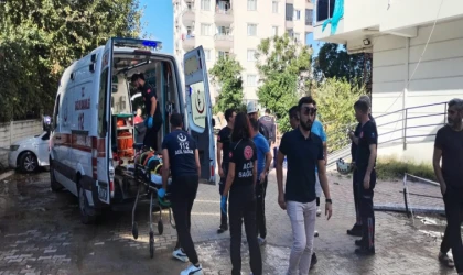 Antalya’da inşaat iskelesi çöktü: 2 işçi yaralandı